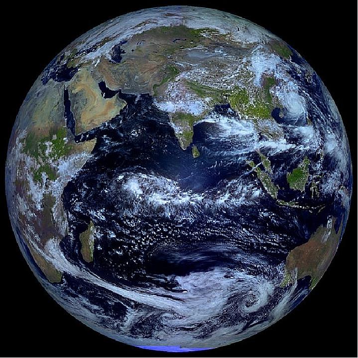 Figure 6: Full-disk of the Earth lit during the equinox on September 22, 2013 (image credit: Roscosmos / NTs OMZ / SRC Planeta)