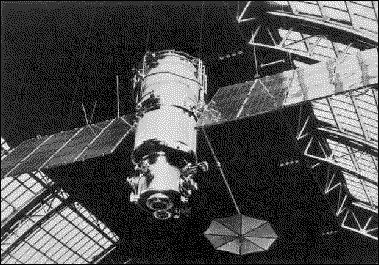 Figure 1: The Meteor-1 spacecraft on exhibition in the former USSR (image credit: CIRA, Colorado State University) 4)