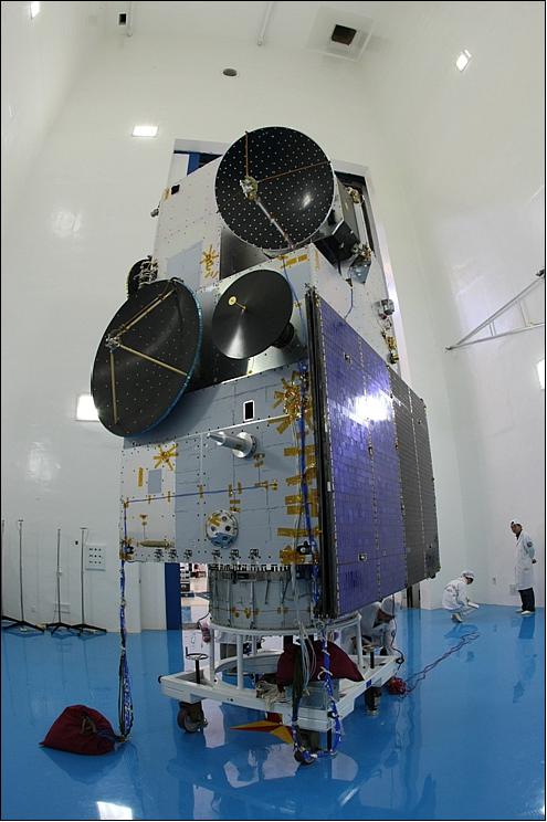 Figure 3: Alternate view of the HY-2A spacecraft (image credit: CNES)