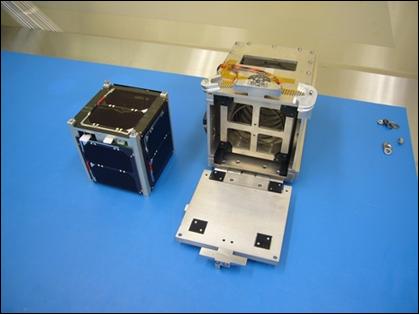 Figure 3: View of SEEDS-2 and the XPOD deployment system of UTIAS/SFL (image credit: Nihon University)