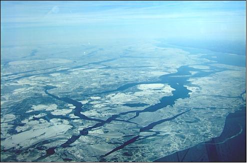 Figure 6: Oblique aerial photograph of Lake Erie ice cover form the NASA Lear-25 on Feb. 25, 2009 (image credit: NASA)