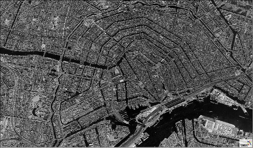Figure 7: EROS-B image of Amsterdam, acquired in July 2006 (image credit: ImageSat International)