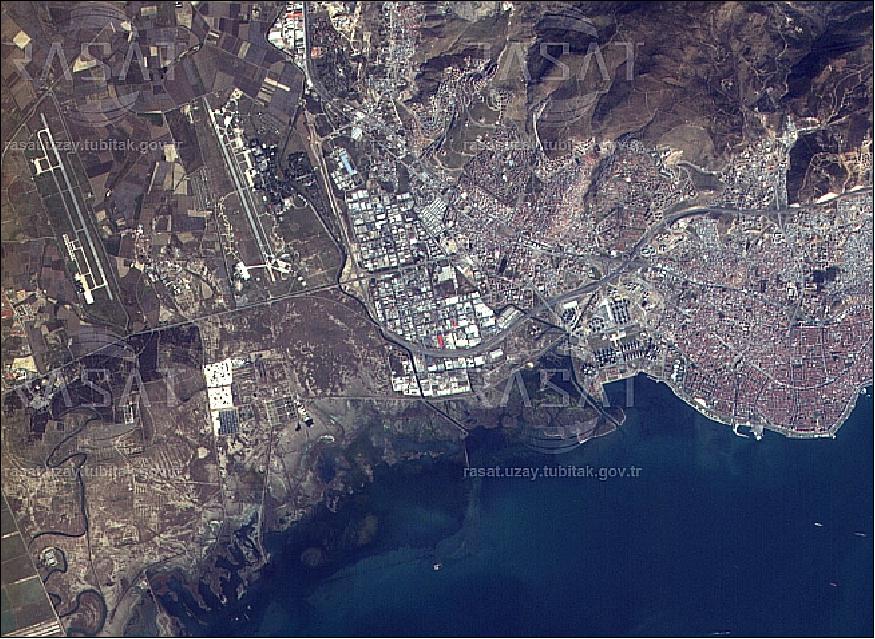 Figure 10: Sample image of the city of Izmir, Turkey, as observed by RASAT in 2011 (image credit: TUBITAK-UZAY)
