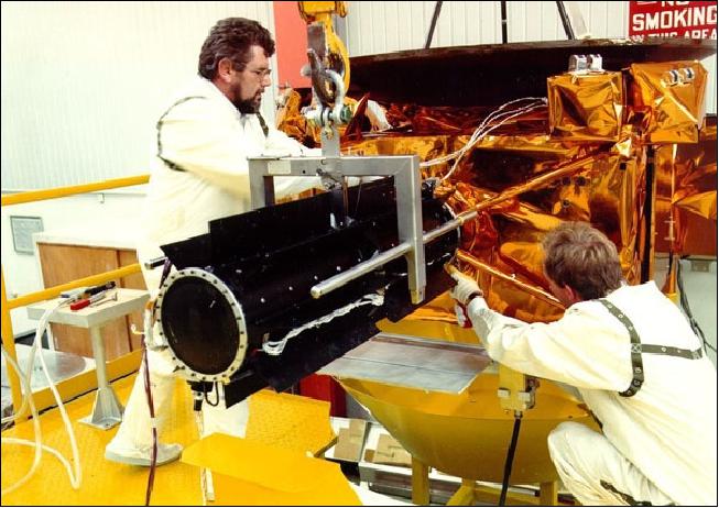 Figure 29: Assembly of thr RTG to the Ulysses spacecraft (image credit: NASA)
