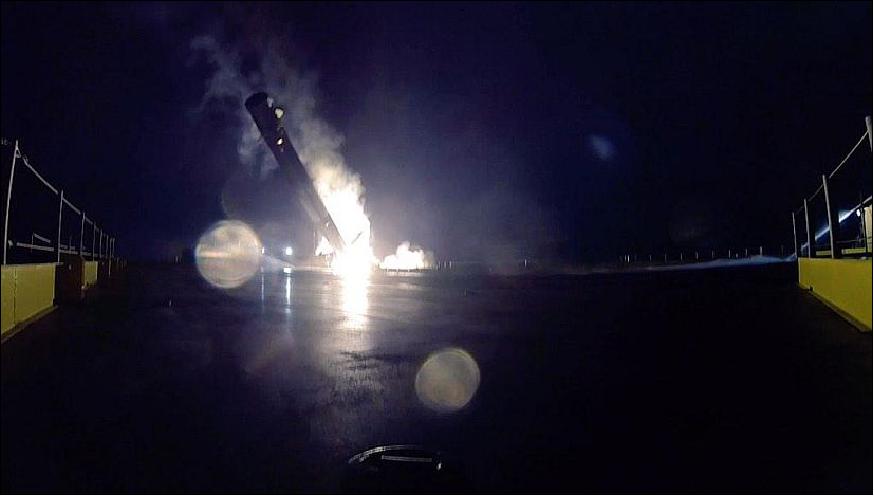 Figure 29: Photo of the descending rocket hitting hard at an angle of ~45º, smashing legs and engine section (image credit: SpaceX, Elon Musk)