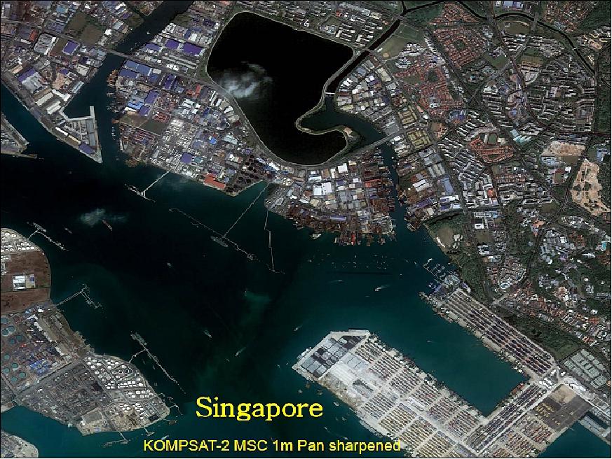 Figure 25: Sample image of Singapore, observed with MSC (1 m Pan sharpened) on KOMPSAT-2 (image credit: KARI) 33)