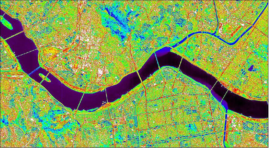Figure 15: KOMPSAT-3A daytime infrared imagery of the IIS (5.5 m resolution), acquired on April 1, 2015, showing a portion of the Han River in Seoul, Korea (image credit: KARI, SIIS)