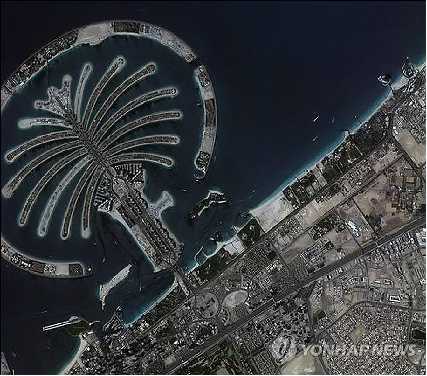 Figure 13: A test image of the KOMPSAT-3A AEISS-A instrument, acquired on April 1, 2015 showing the Dubai Palm Jumeurak island (image credit: KARI)