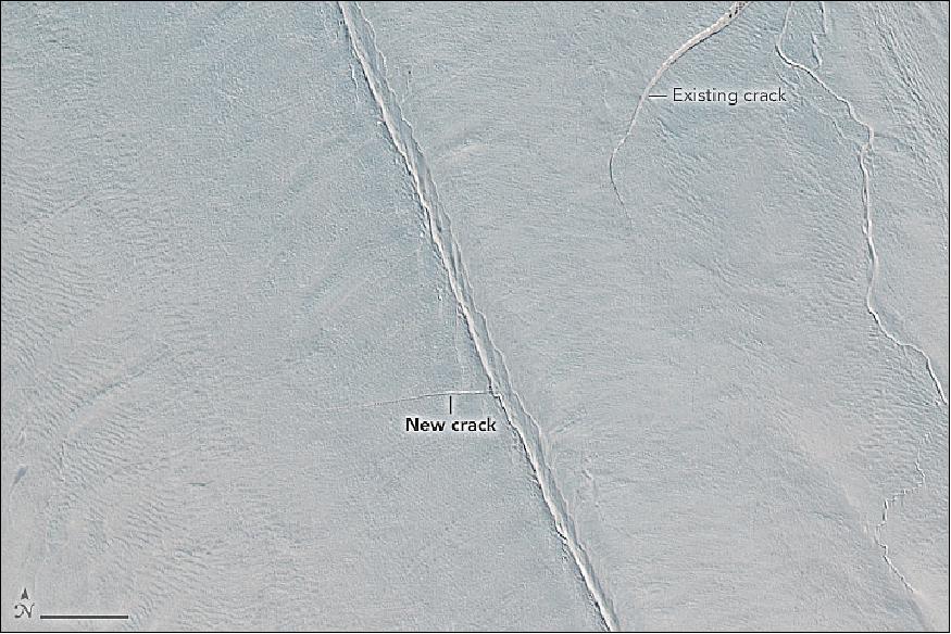 Figure 45: Detailed view of the new rift on Petermann Glacier (image credit: NASA Earth Observatory, images by Joshua Stevens and Jesse Allen, using Landsat data from the U.S. Geological Survey)