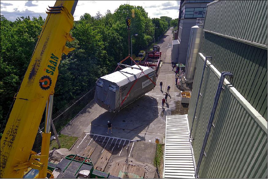 Figure 10: The MetOp Second Generation weather satellite's structural and thermal model - a prototype version specially made for testing - being unloaded from its transport lorry at the ESTEC Test Center in Noordwijk, the Netherlands on 6 June 2019, arriving for a full-scale test campaign (image credit: ESA/ETS) 10)