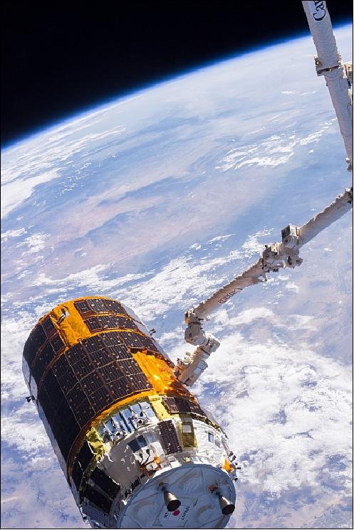 Figure 76: Canadarm2 prepares to release HTV-4 (image credit: NASA/JSC)
