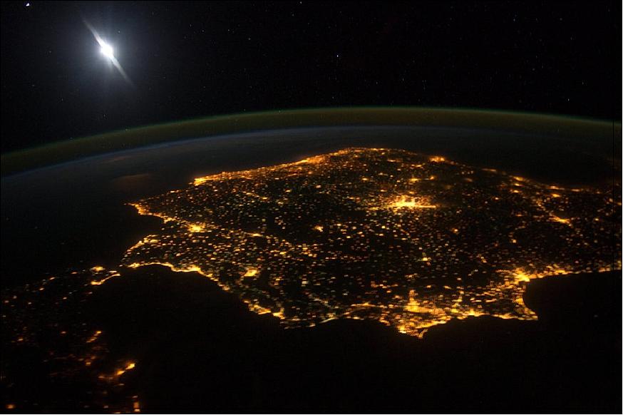 Figure 68: This image from the International Space Station shows the Iberian Peninsula including Spain and Portugal at night (image credit: ESA, NASA)