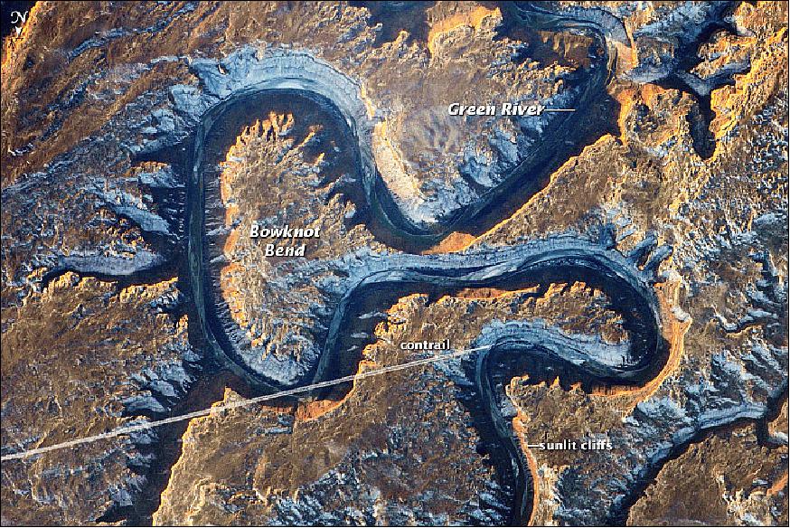 Figure 66: An astronaut image acquired on January 22, 2014 showing Bowknot Bend of the Green River in Utah. The photo was taken by the Expedition 38 crew using a Nikon D3X digital camera using a 1000 mm lens (image credit: NASA)