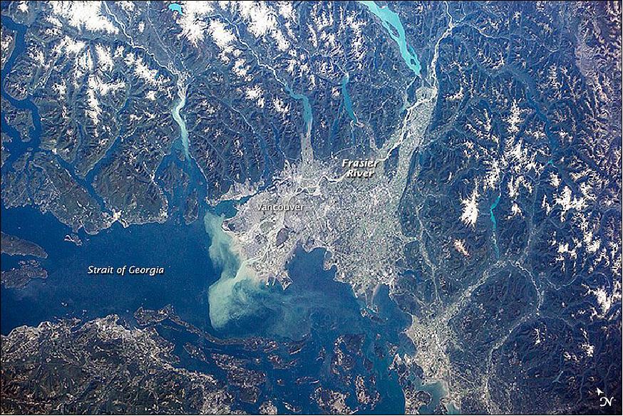 Figure 38: Plume from the Frasier River, Vancouver, Canada; the photo was acquired from the ISS on Sept. 6, 2014 and released on Jan. 7, 2015 (image credit: NASA Earth Observatory)