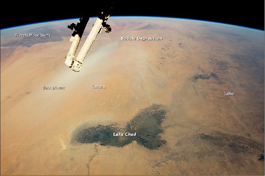 Figure 25: The Sahara desert, photographed by astronauts from the ISS on Feb. 12, 2015 (image credit: NASA, Earth Observatory)