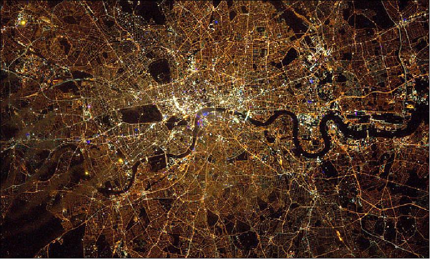 Figure 106: The city of London on a clear night, photographed from the ISS on Saturday, Jan. 30, 2016 (image credit: ESA, NASA)