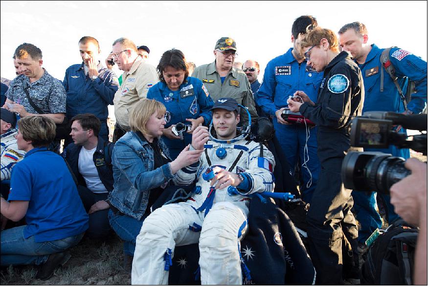 Figure 20: Health check for Thomas Pesquet after landing in Kazakhstan from his mission on the ISS. ESA medical staff stood by with the Tempus Pro device (image credit: ESA)