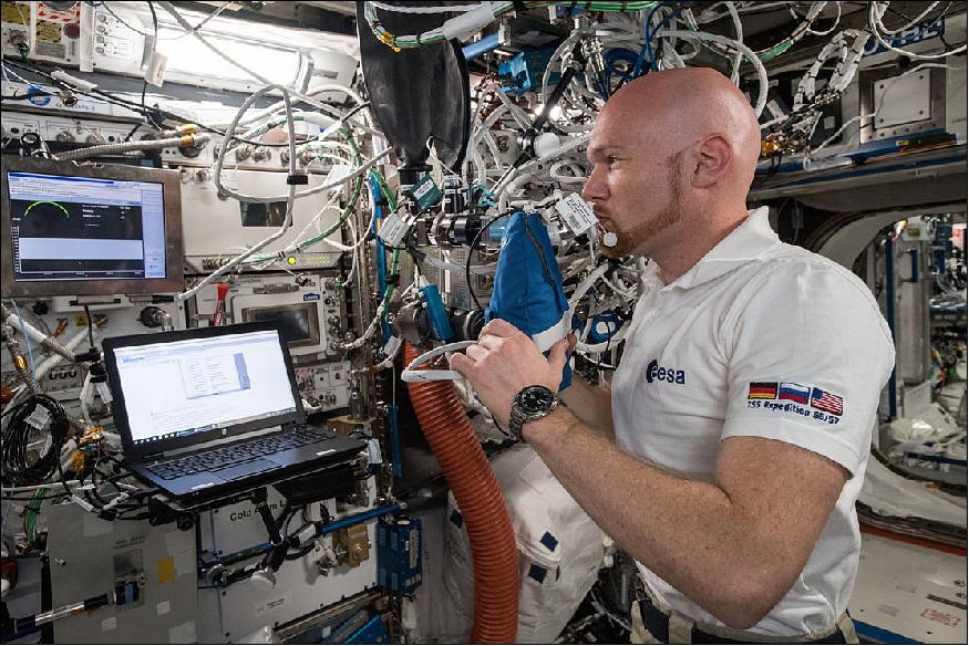 Figure 53: Developed by researchers at the Karolinska Institutet in Sweden, the Airway Monitoring experiment measures astronauts' breath to determine the health of their lungs. The potential findings will go towards developing better diagnostic tools for airway disease in patients on Earth (image credit: NASA/ESA)