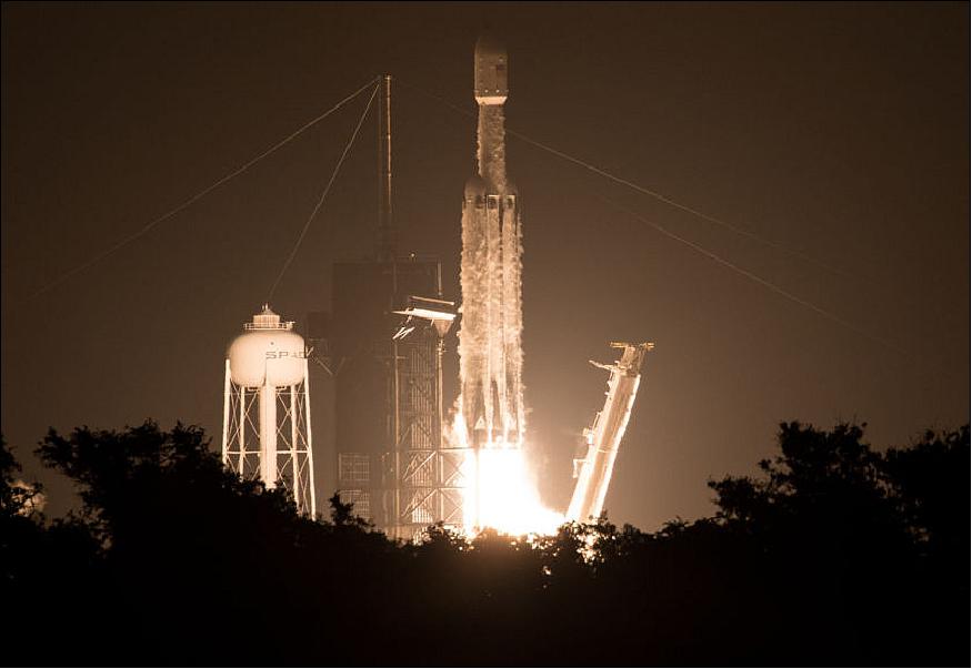 Figure 4: SpaceX's Falcon Heavy rocket, carrying OCULUS-ASR and 23 other spacecraft for the U.S. Air Force's STP-2 mission, lifts off from Kennedy Space Center on 25 June 2019 at 06:30 UTC (image credit: NASA)