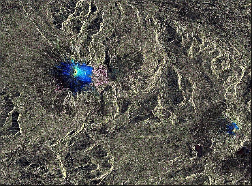 Figure 94: Surface changes of Villarrica from Sentinel-1A (image credit: Copernicus data/ESA (2015), map produced by the German Remote Sensing Data Center of DLR)