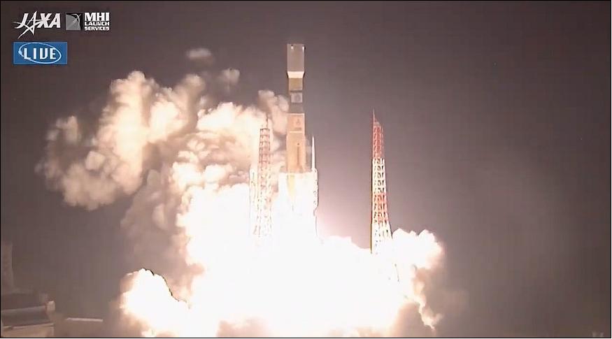 Figure 1: A Japanese H-2B rocket lifts off with the eighth HTV resupply freighter (image credit: MHI/JAXA)