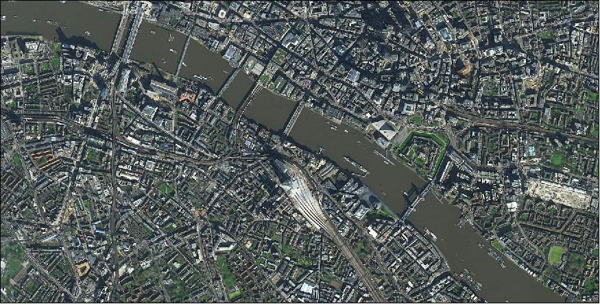 Figure 15: Raw DMC-3 image of the Thames River in London with Tower Bridge at the lower right corner (image credit: SSTL)