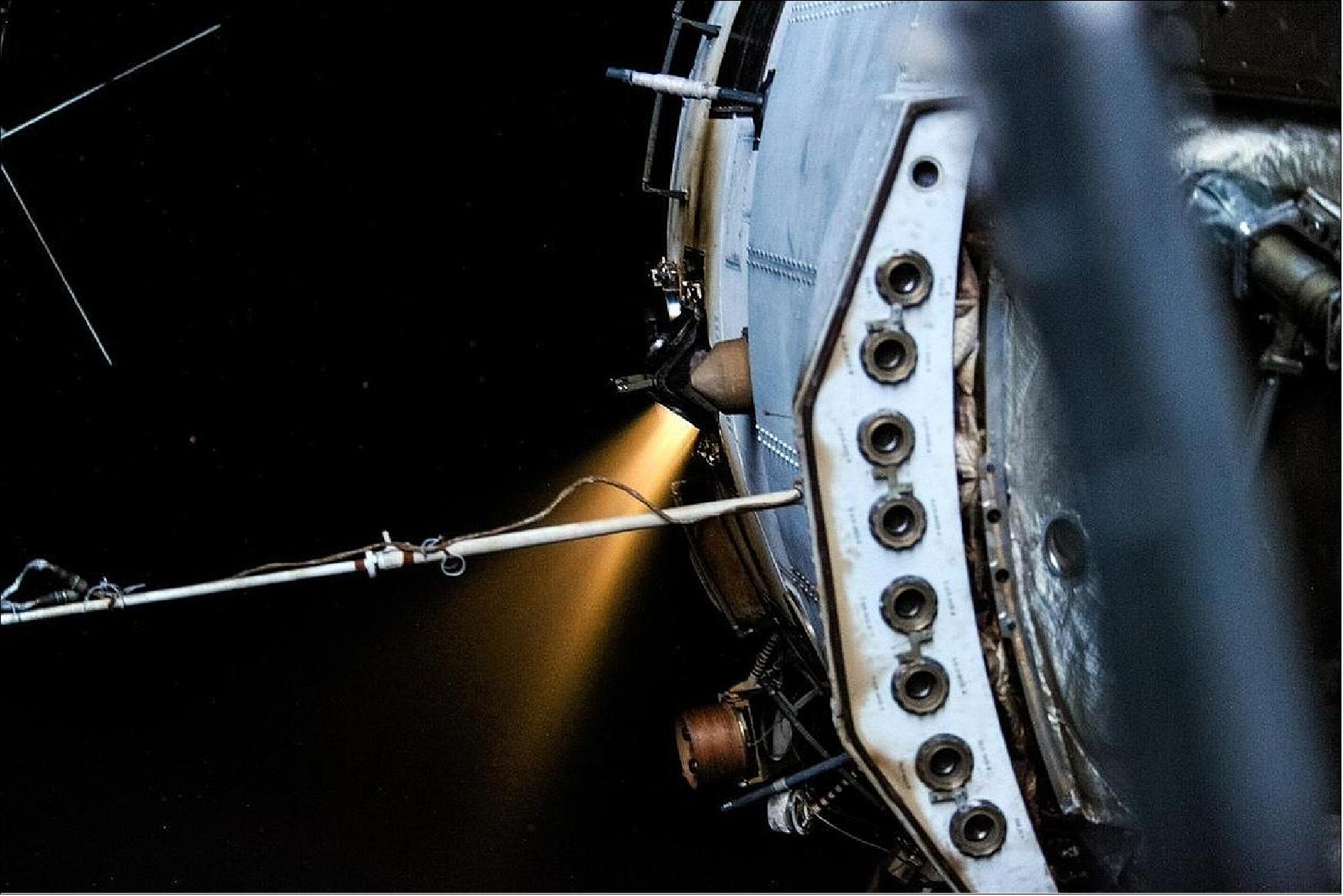 Figure 4: The ISS adjusted its orbit to create the right conditions to welcome Luca’s Soyuz and the cargo vehicle and later this month the Progress MS-12 supply spacecraft. The Russian Zvezda module fired its engines for 34 seconds in the middle of the night on 2 July 2019, raising the orbit to 436 km above Earth (image credit: ESA)