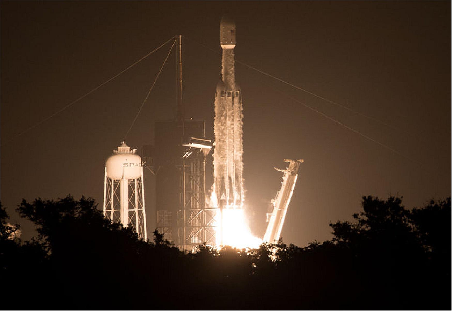 Figure 3: SpaceX's Falcon Heavy rocket, carrying LightSail-2 and 23 other spacecraft for the U.S. Air Force's STP-2 mission, lifts off from Kennedy Space Center on 25 June 2019 at 06:30 UTC (image credit: NASA)