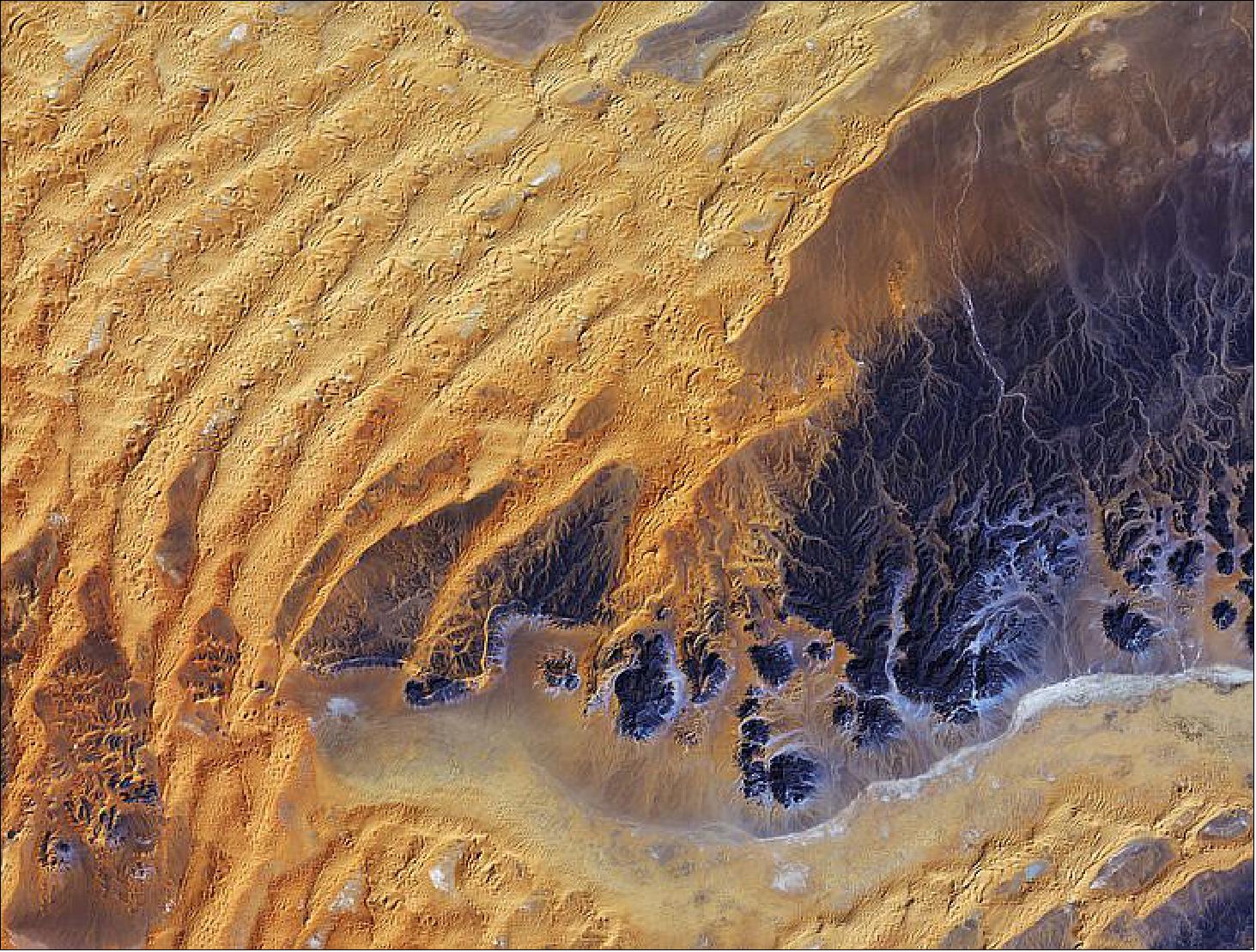 Figure 13: The ALOS spacecraft acquired this AVNIR-2 image of the Sahara desert in Algeria on January 28, 2011 (image credit: JAXA, ESA)