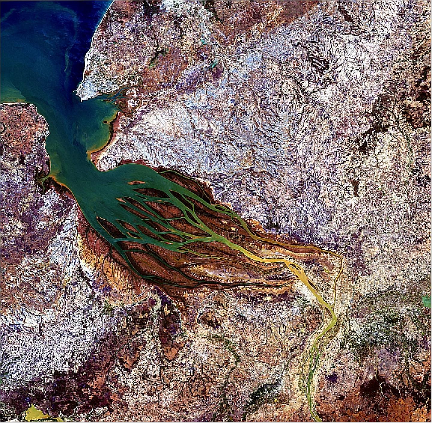 Figure 27: The Betsiboka estuary in northwest Madagascar is pictured in this image from Japan’s AVNIR-2 of the ALOS spacecraft (image credit: ESA, JAXA)