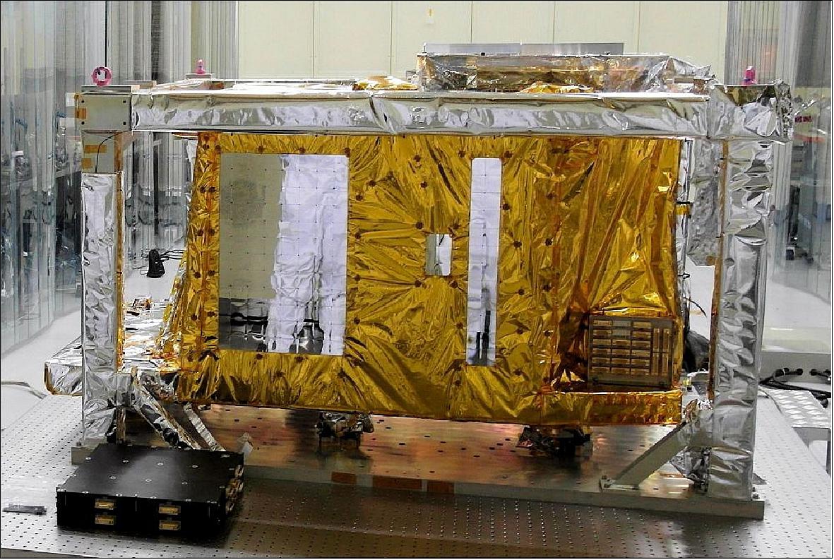 Figure 12: Photo of the GOCI-II instrument on a ground supporting structure, with electronics (image credit: Airbus DS)