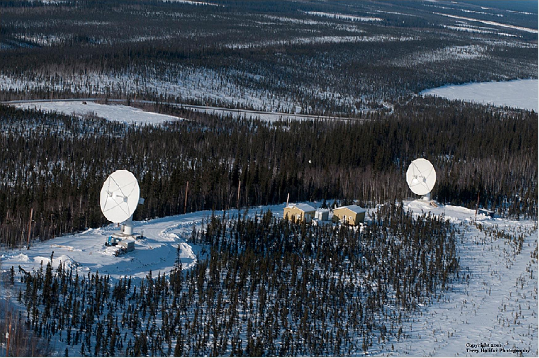 Figure 1: Photo of the Inuvik Satellite Station Facility (image credit: NRCan)