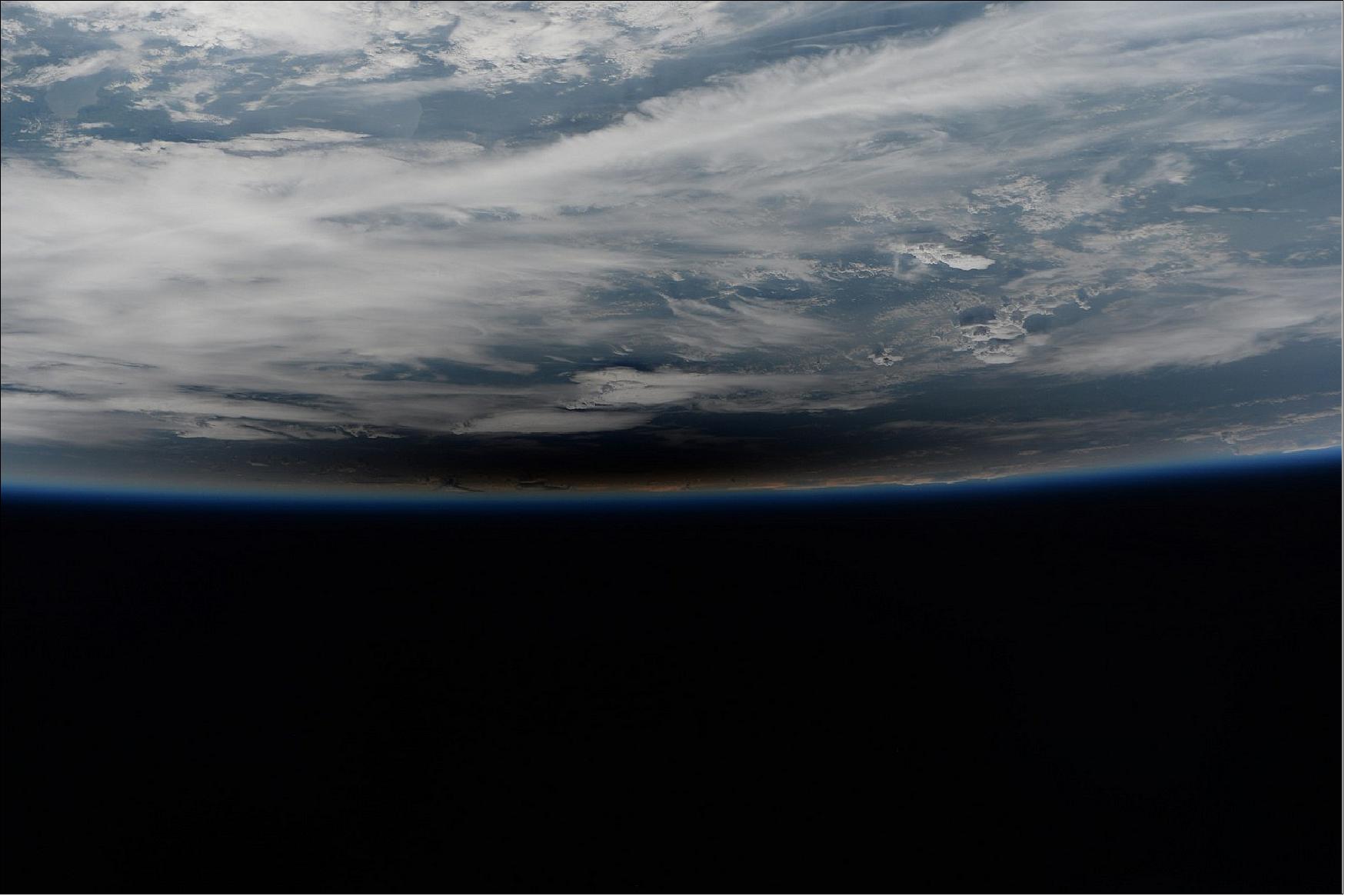 Figure 26: ESA astronaut Paolo Nespoli took this picture from the ISS during the total solar eclipse of the Sun over the US on 21 August 2017 (image credit: ESA/NASA) 32)