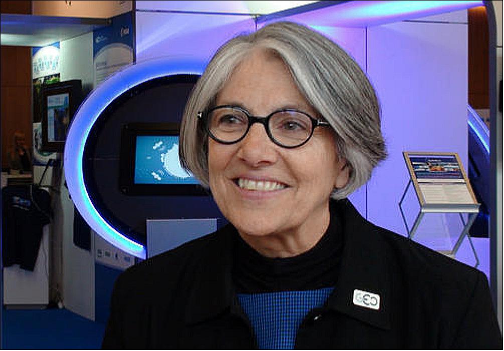 Figure 25: Barbara J. Ryan received the 2018 Pecora Award for advancing the global use and application of satellite data (Public domain), image credit: USGS