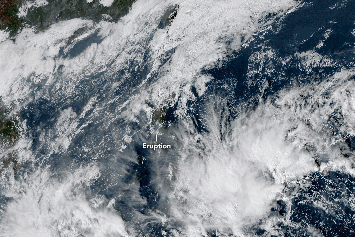 Figure 28: The time-series animation above shows the growth and spread of the volcanic plume from January 12-13, as observed by Japan’s Himawari-8 satellite (image credit: JMA (Japan Meteorological Agency), Story by Kasha Patel)
