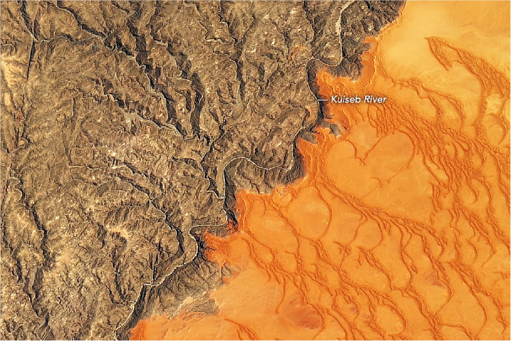 Figure 134: Namibia’s sea of sand is bounded on its northern side by the impermanent Kuiseb River