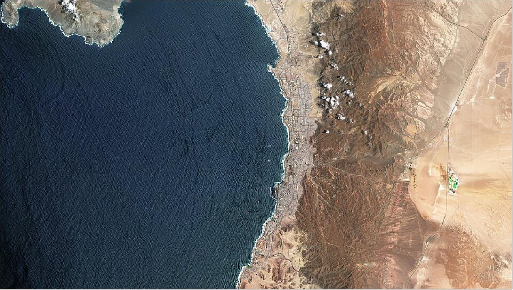 Figure 50: This image, captured on 6 January 2021 by the Sentinel-2 mission, shows little cloud cover over the city and surrounding area but strong westerly winds have created distinct wave patterns over the ocean – visible all the way from space. This image is also featured on the Earth from Space video program (image credit: ESA, the image contains modified Copernicus Sentinel data (2021), processed by ESA, CC BY-SA 3.0 IGO)
