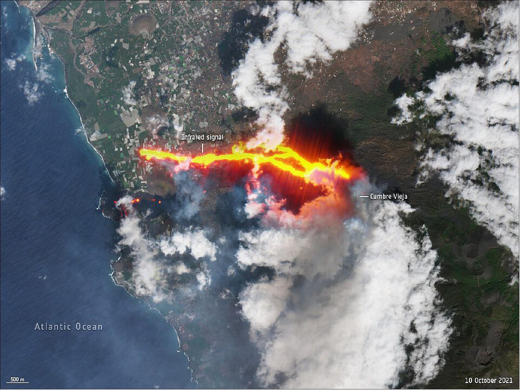 Figure 15: This detail image, captured by the Copernicus Sentinel-2 mission on 10 October, shows the new flow of lava from the volcano erupting on the Spanish island of La Palma (image credit: ESA, the image contains modified Copernicus Sentinel data (2021), processed by ESA, CC BY-SA 3.0 IGO)