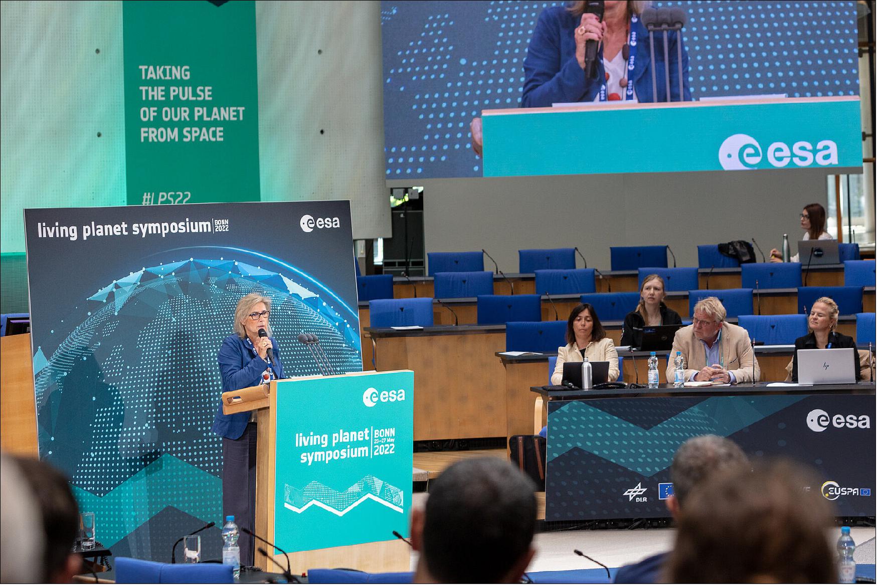 Figure 21: Supporting national action towards Paris Goals. ESA's Director of Earth Observation Programmes, Simonetta Cheli, talking at the Living Planet Symposium session dedicated to Earth observation supporting national climate action towards Paris Goals (image credit: ESA, Juergen Mai)