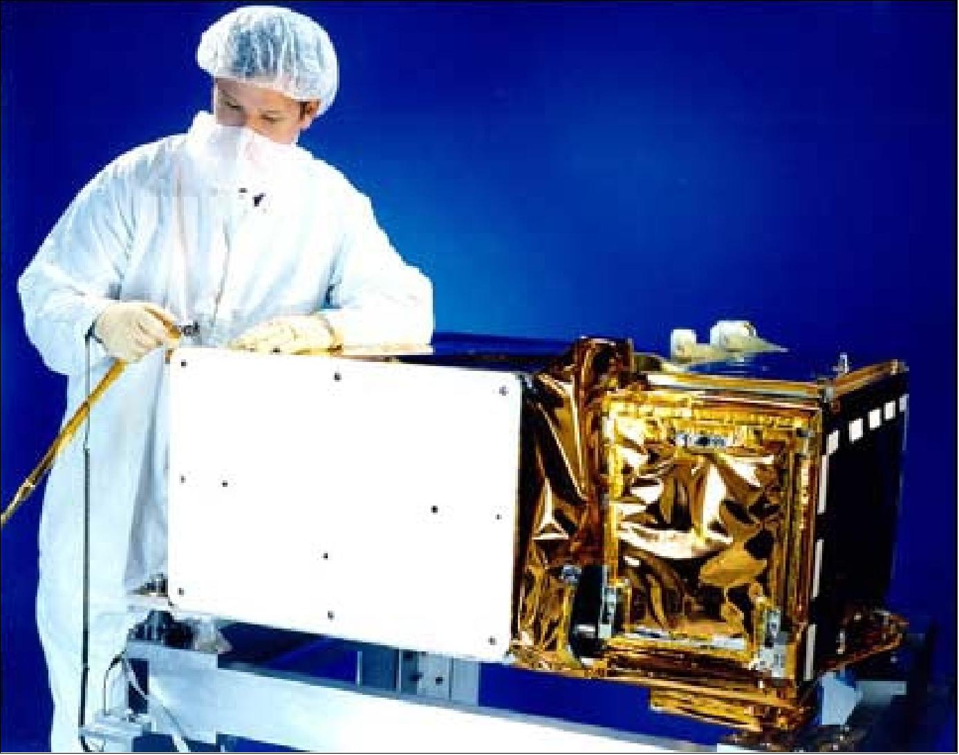 Figure 60: View of the MOPITT instrument (image credit: COM DEV)