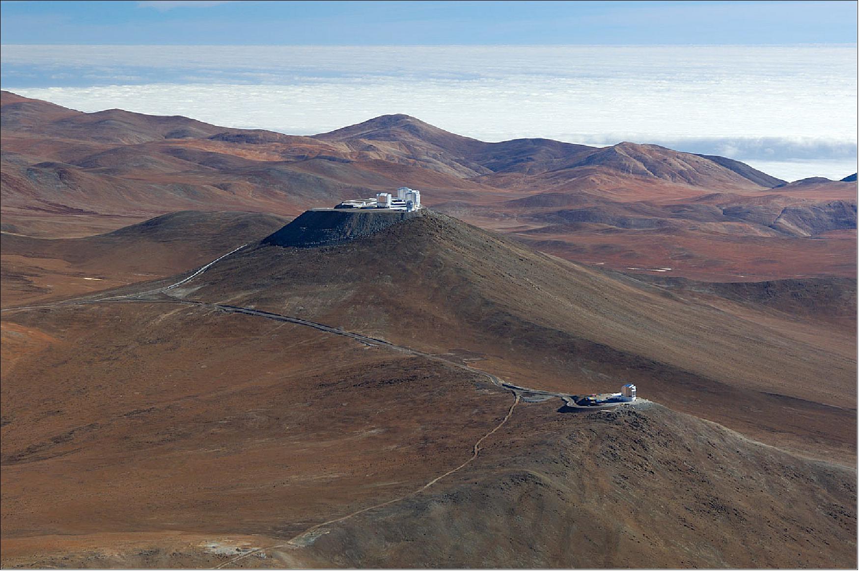 Figure 3: Aerial view of Paranal with VISTA in the foreground and the VLT (Very Large Telescope) in the background (image credit: ESO/G.Hüdepohl)