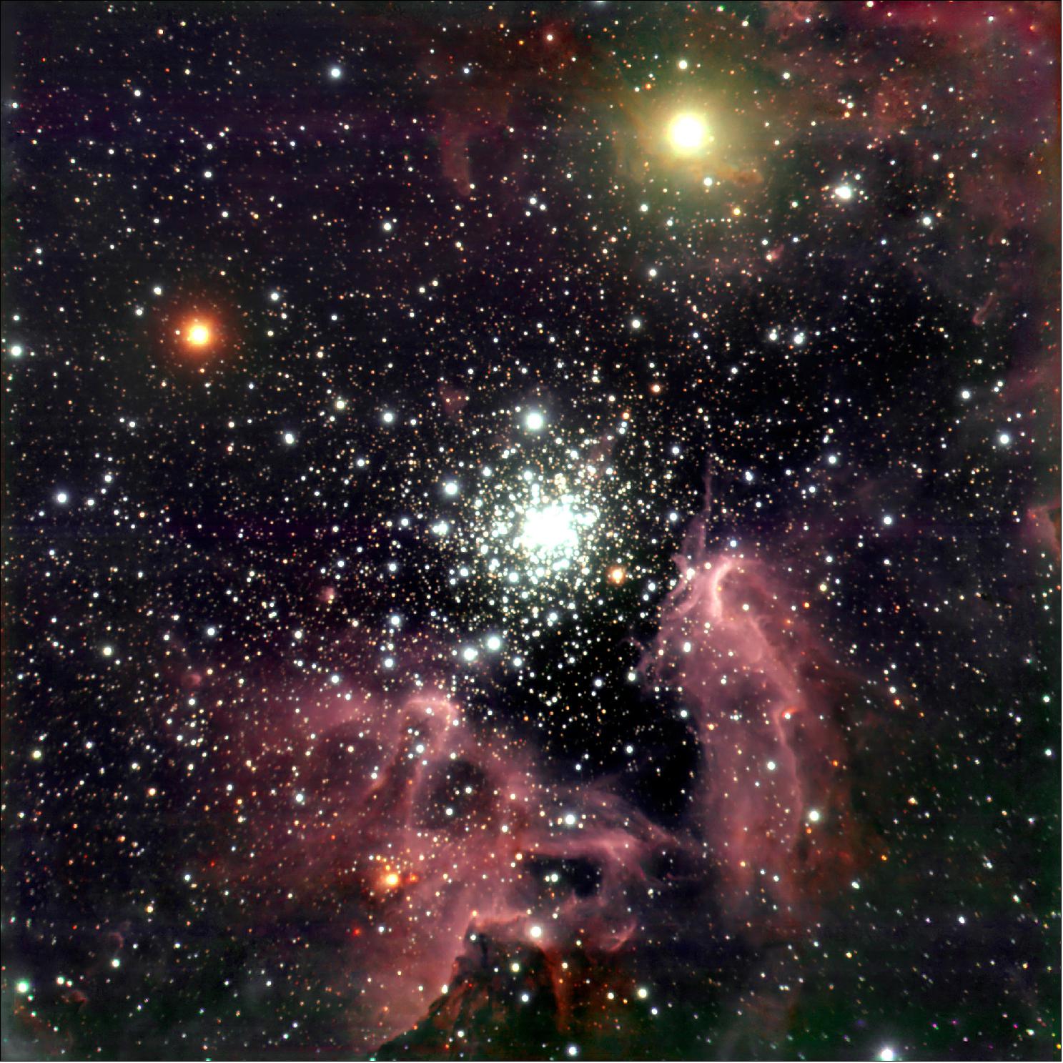 Figure 107: Image of the massive star cluster NGC 3603, obtained with the VLT (Very Large Telescope). It probably has evolved in the same way as the one just forming in G351.77-0.54, the object depicted in this work (image credit: MPIA, ESO)