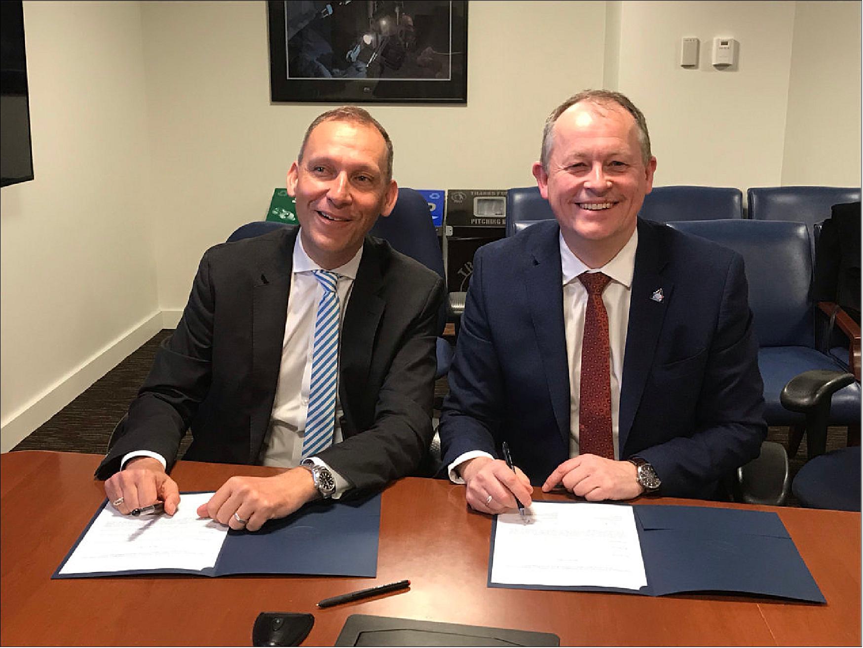 Figure 56: Thomas Zurbuchen, NASA’s Associate Administrator for the Science Mission Directorate (left), and David Parker, ESA’s Director of Human and Robotic Exploration, signing a Statement of Intent to coordinate joint science research about the Moon and identify cooperative lunar mission opportunities during the National Academies’ Space Science Week in Washington, DC, USA, on 27 March 2019. The statement highlights a common interest in accessing the Moon driven by scientific discovery and support for private-sector capabilities and mission services on the surface and in the vicinity of the Moon (image credit: ESA, M. Tabache)