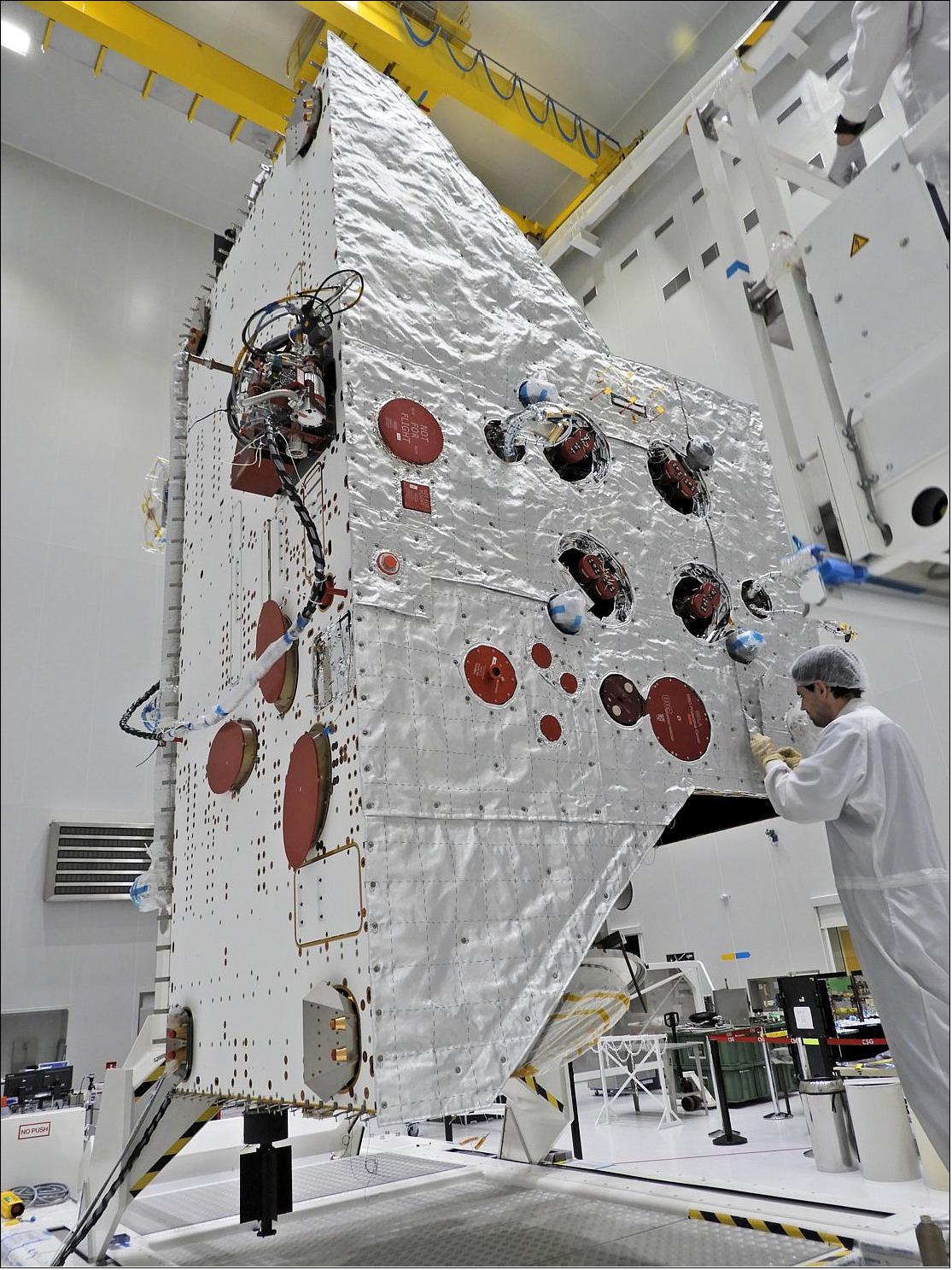 Figure 135: The insulation is to protect the spacecraft from the extreme thermal conditions that will be experienced in Mercury orbit. - While conventional multi-layered insulation appears gold-colored, the upper layer of the module’s striking white high-temperature blanket provides the focus of this image (image credit: ESA–B. Guillaume)