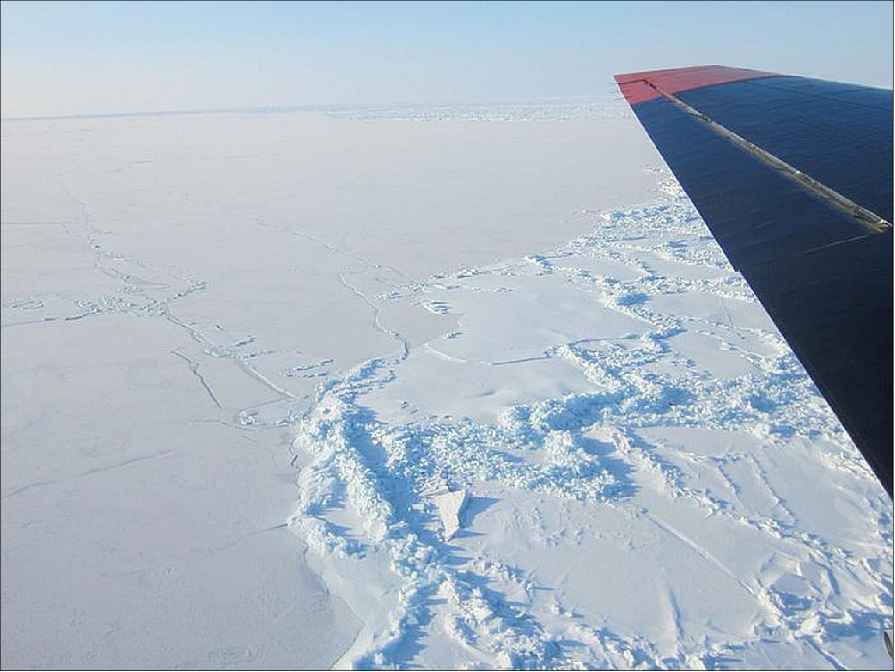 Figure 70: Flying over the boundary between young sea ice (left) and older ice (right) during the 2014 Arctic campaign to validate data from ESA’s CryoSat-2 mission (image credit: A. Casey, University of Alberta, released on March 18, 2015)