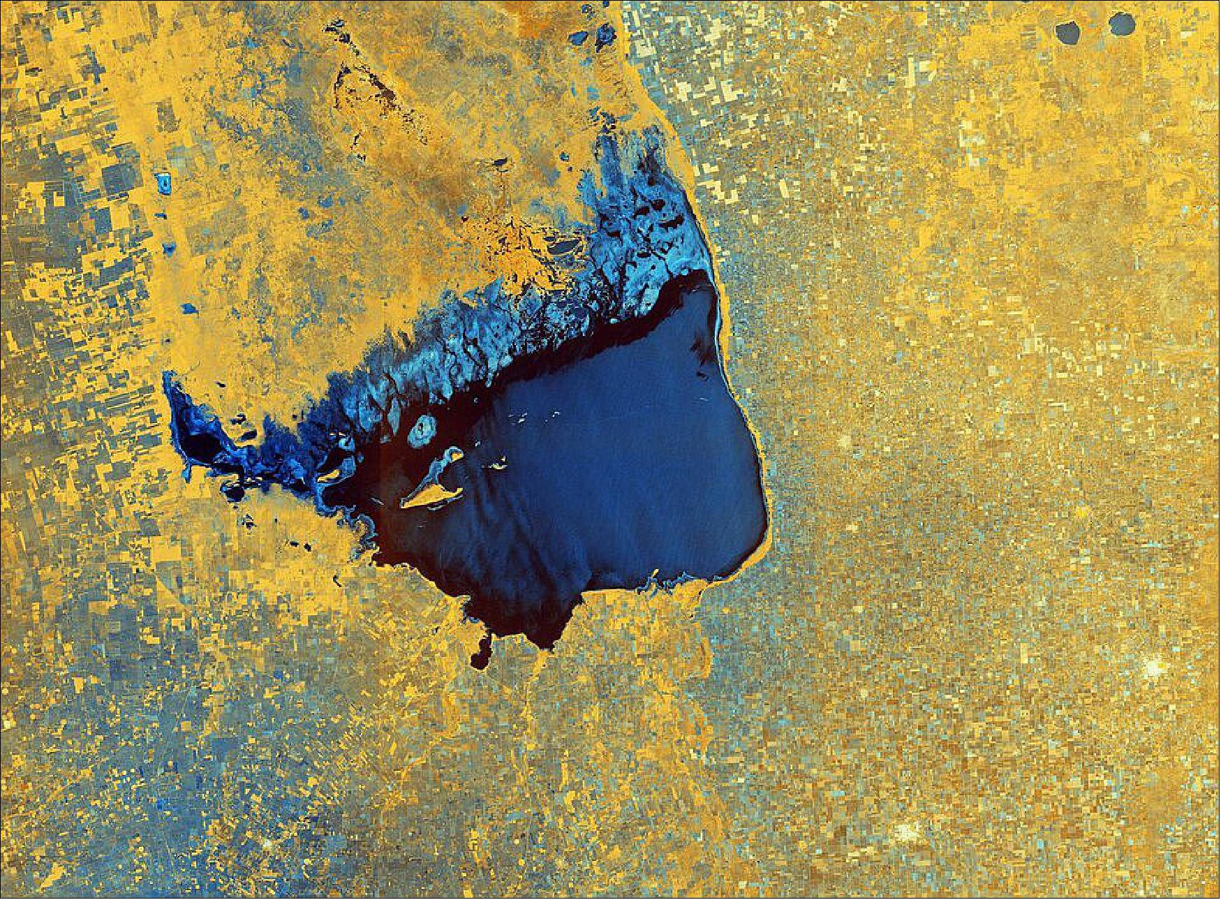 38: Radar image of Lake Mar Chiquita, Argentina