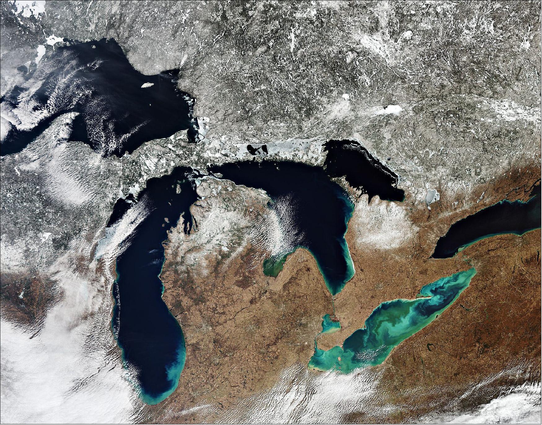 Figure 30: In this image, captured on 15 March 2020, a large quantity of ice and snow coverage is visible north of the lakes, yet the amount of ice cover on the lakes is minimal – extremely unusual for the ice season which typically runs from 1 December through 30 April. This image is also featured on the Earth from Space video program (image credit: ESA, the image contains modified Copernicus Sentinel data (2020), processed by ESA, CC BY-SA 3.0 IGO)
