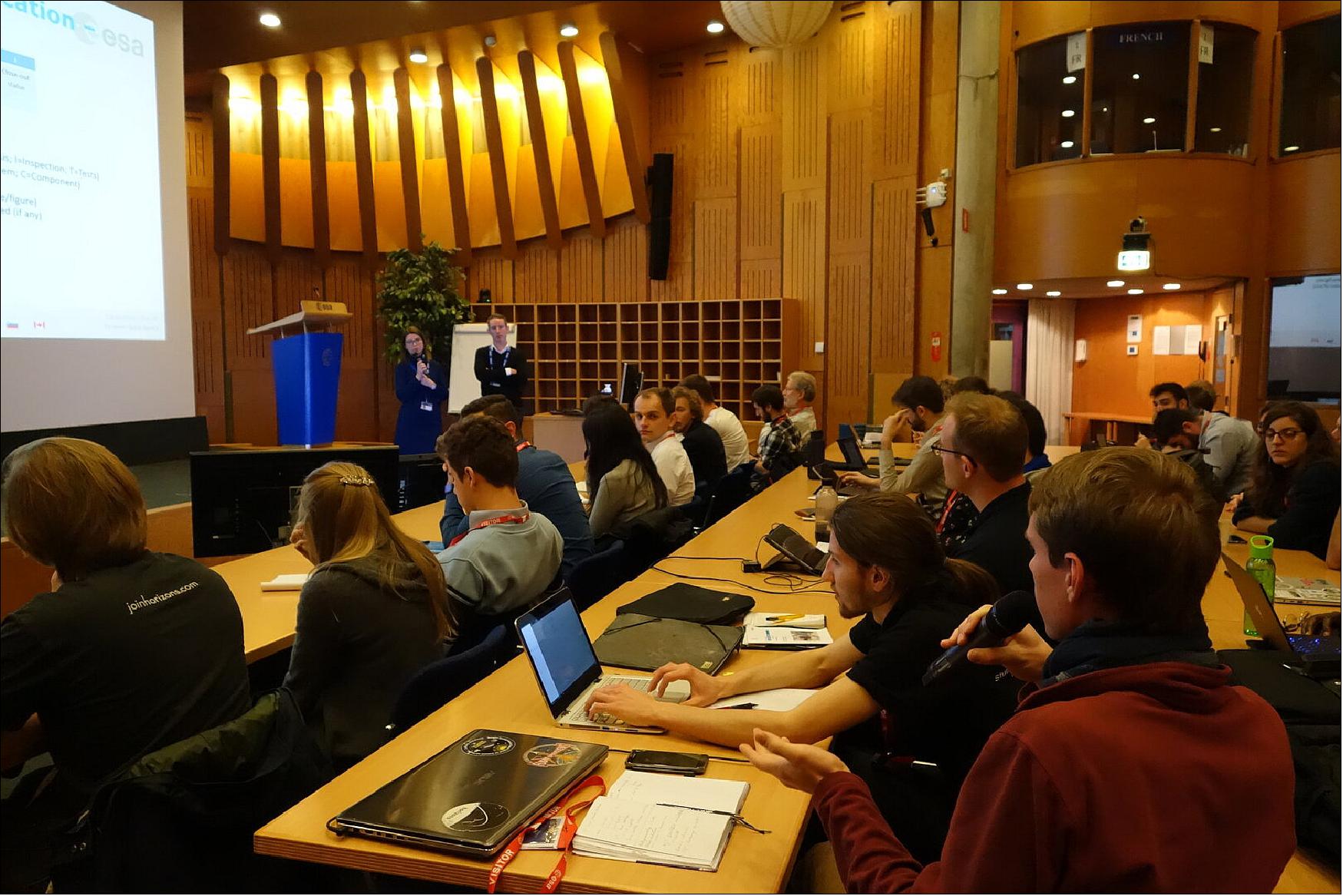 Figure 118: FYS (Fly Your Satellite) students attending lectures during the workshop (image credit: ESA)