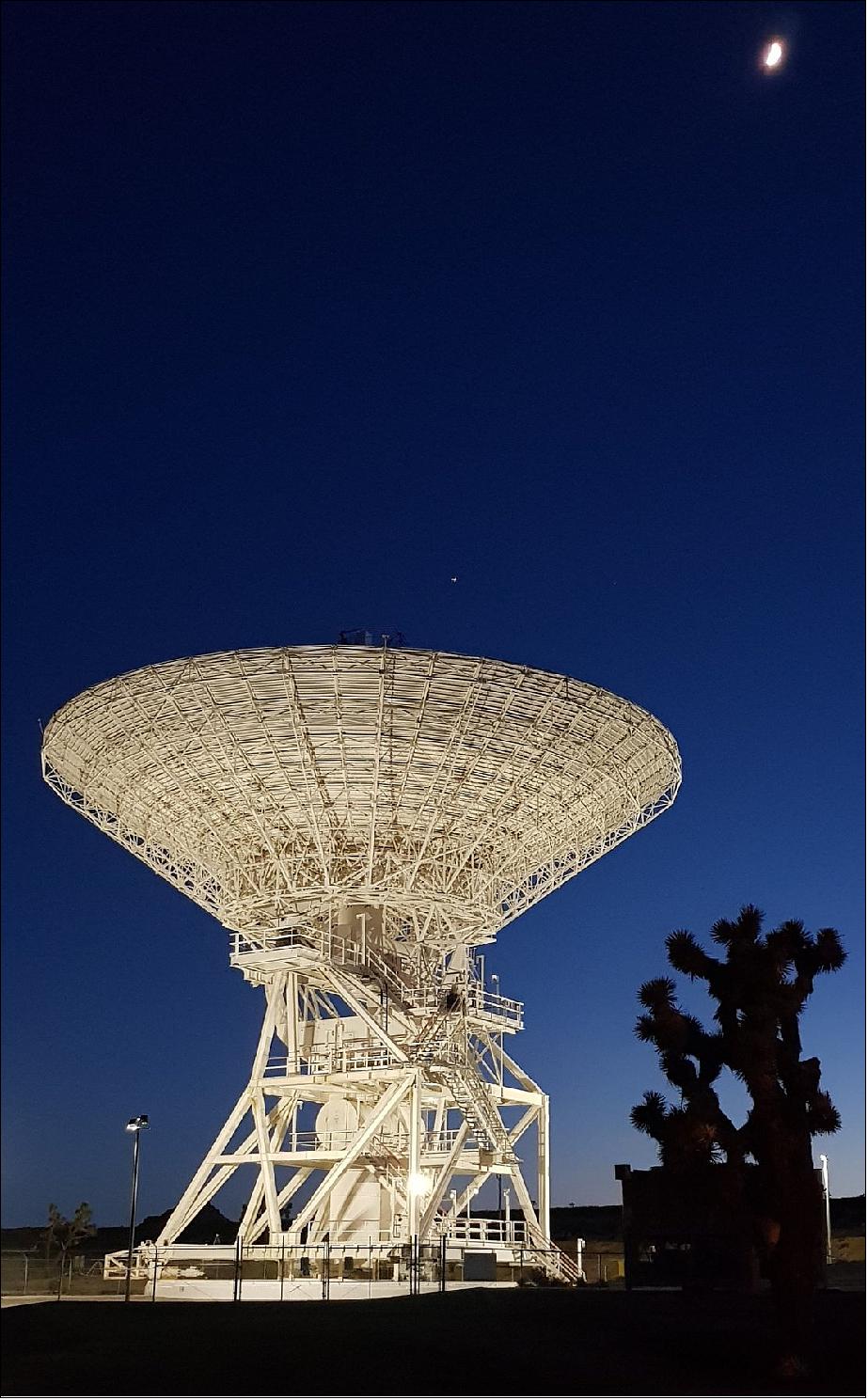 Figure 18: NASA’s Deep Space Station 13, at NASA's High Power Transmitter Test facility, in Goldstone, California (image credit: ESA, S. Halté)