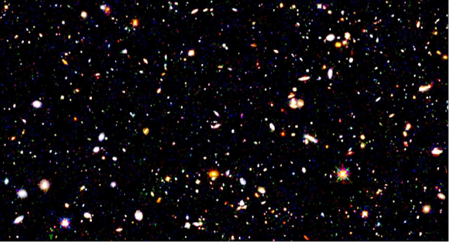 Figure 8: Predicted view of the Euclid Deep Field Fornax [image credit: Euclid Consortium (image); NASA/ESA, Hubble, CANDELS, Koekemoer et al. 2011, Grogin et al. 2011 (data)]